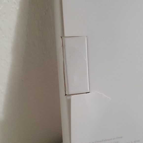 Icing Hello LED Neon Wall Light - Picture 4 of 6